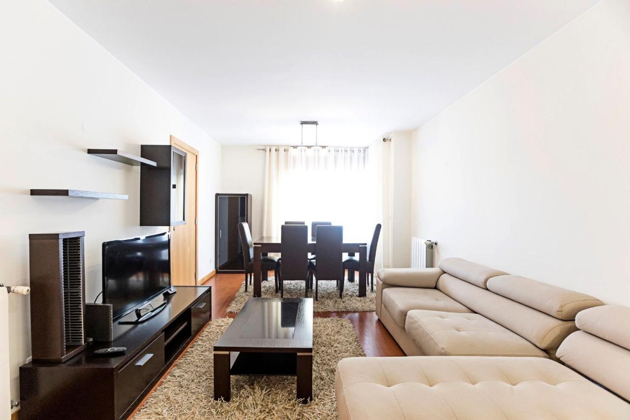 2Br Flat By Metro W/ Free Parking By Lovelystay Vila Nova de Gaia Exterior foto