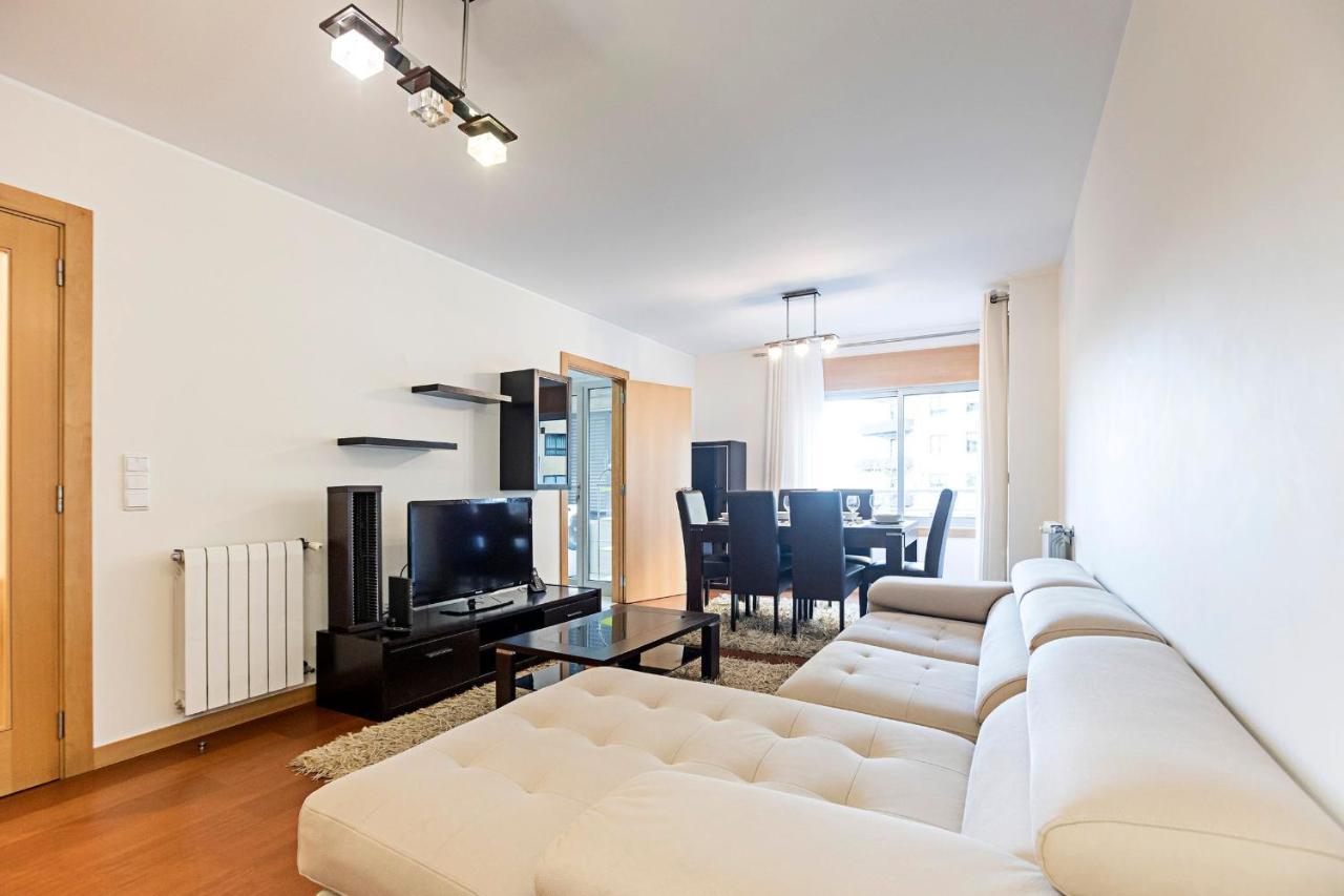 2Br Flat By Metro W/ Free Parking By Lovelystay Vila Nova de Gaia Exterior foto