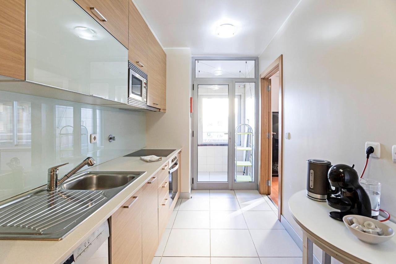 2Br Flat By Metro W/ Free Parking By Lovelystay Vila Nova de Gaia Exterior foto