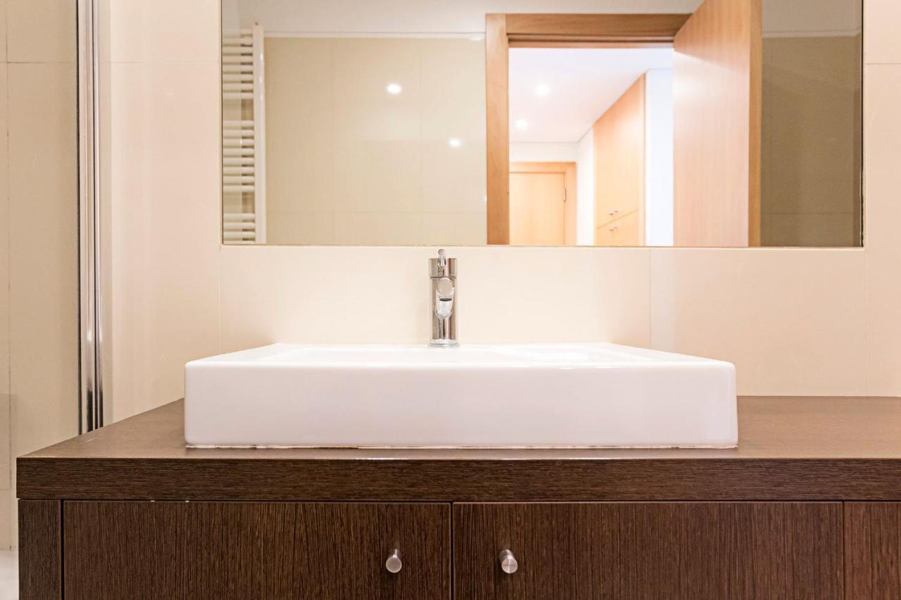 2Br Flat By Metro W/ Free Parking By Lovelystay Vila Nova de Gaia Exterior foto