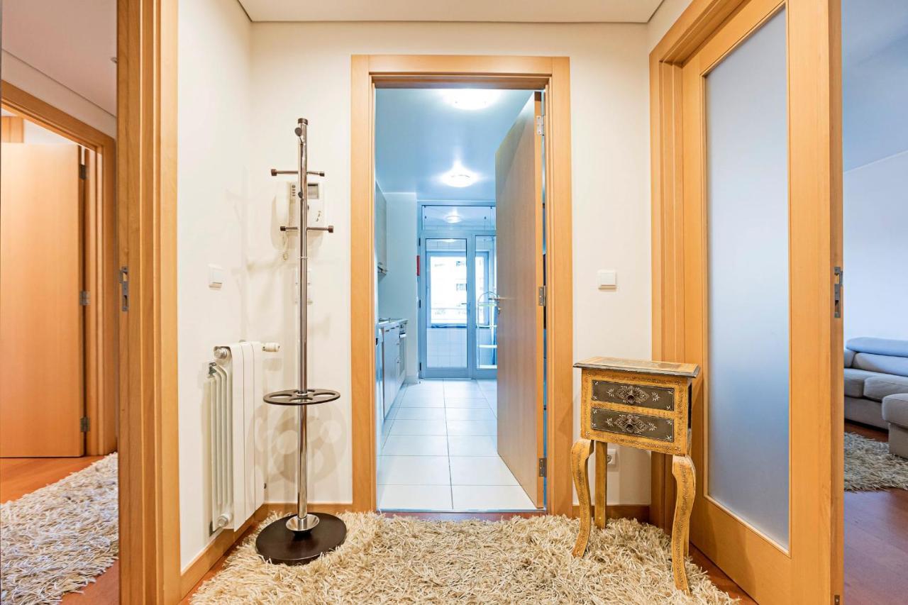2Br Flat By Metro W/ Free Parking By Lovelystay Vila Nova de Gaia Exterior foto